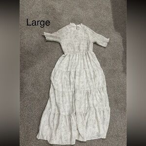 Elegant White Maxi Dress